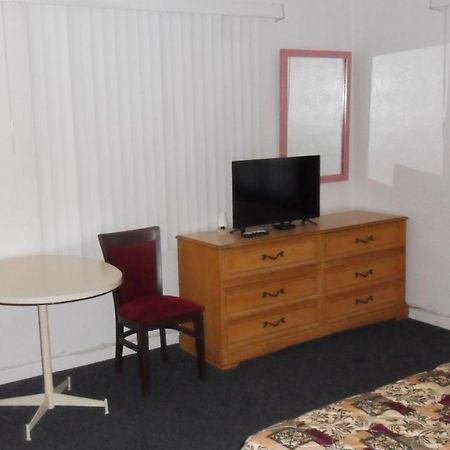 Skylit Motel Κλιαργουότερ Εξωτερικό φωτογραφία